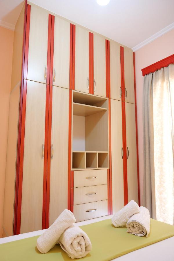 Miracle Apartments Saranda Екстер'єр фото