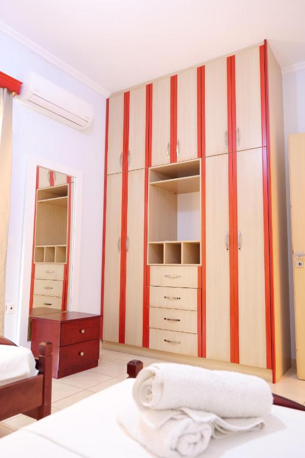 Miracle Apartments Saranda Екстер'єр фото